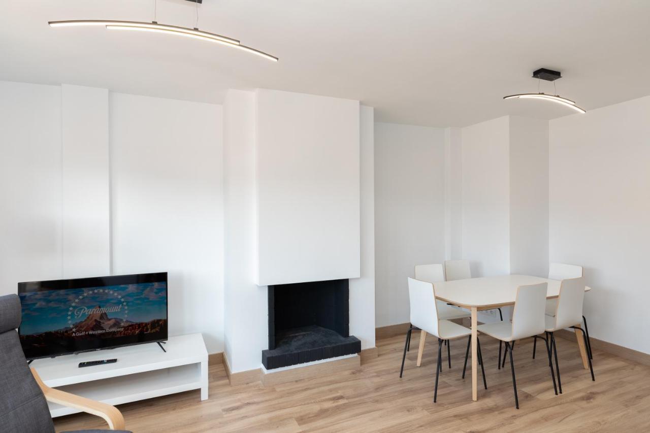 Hauzify I Apartament Big Family Сан-Фаліу-да-Ґішулс Екстер'єр фото